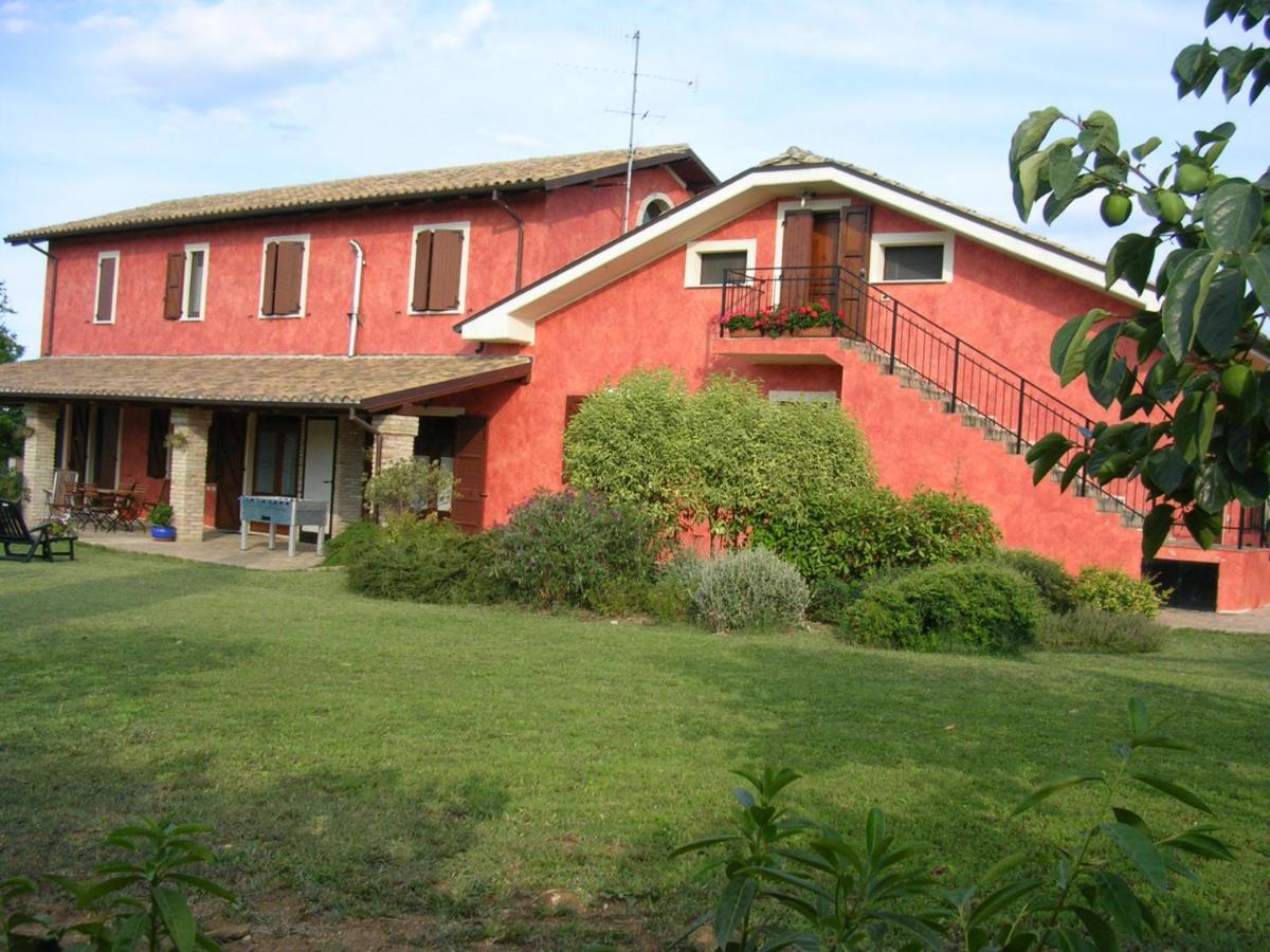 Agriturismo La Capezzagna Рипа-Театина Экстерьер фото